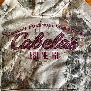 Extra large kids cabelas jackets, fits like a women’s small, good condition